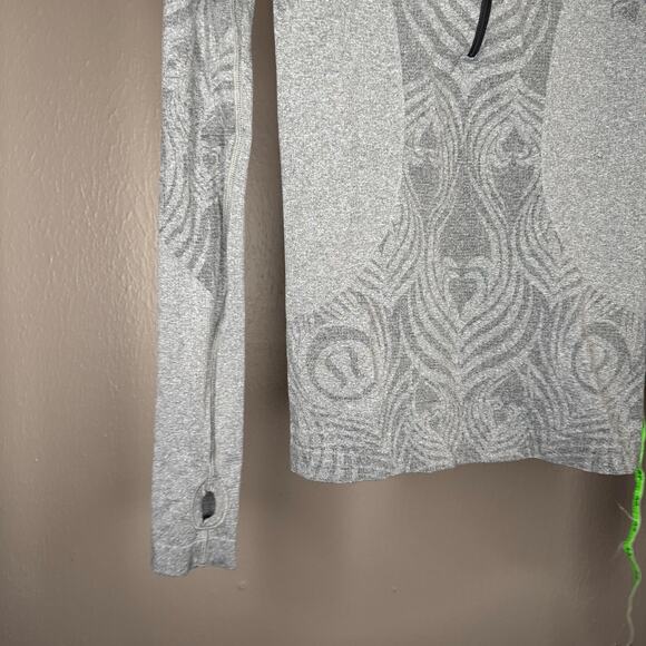 LULULEMON Run: Swiftly Tech 1/2 Zip Size 4 Black Grey Peacock Running casual - Picture 3 of 5